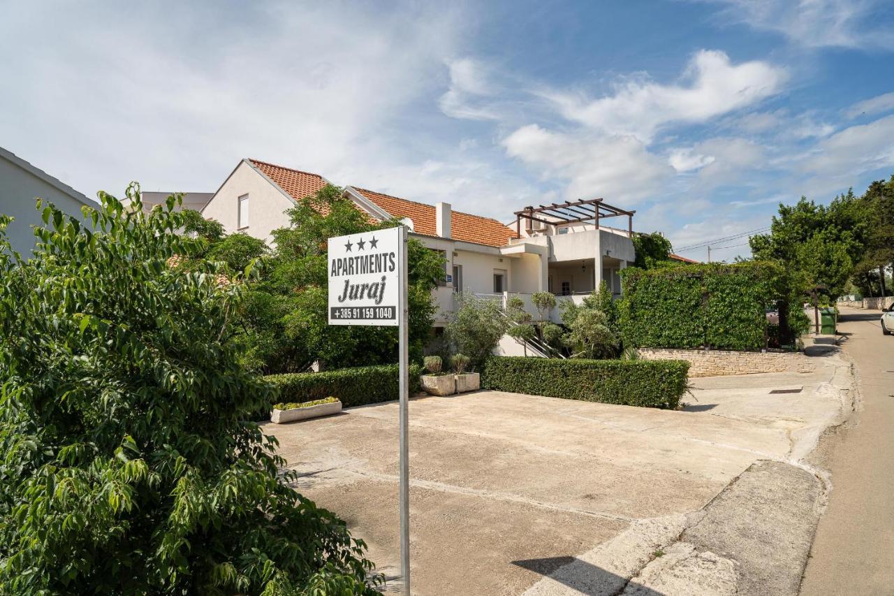 Apartments Juraj Petrčane Exterior foto